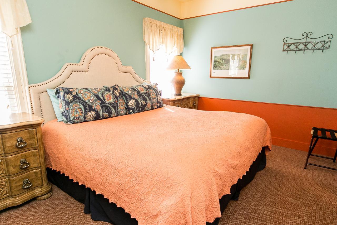 Hidden Garden Cottages & Suites ソーガタック エクステリア 写真