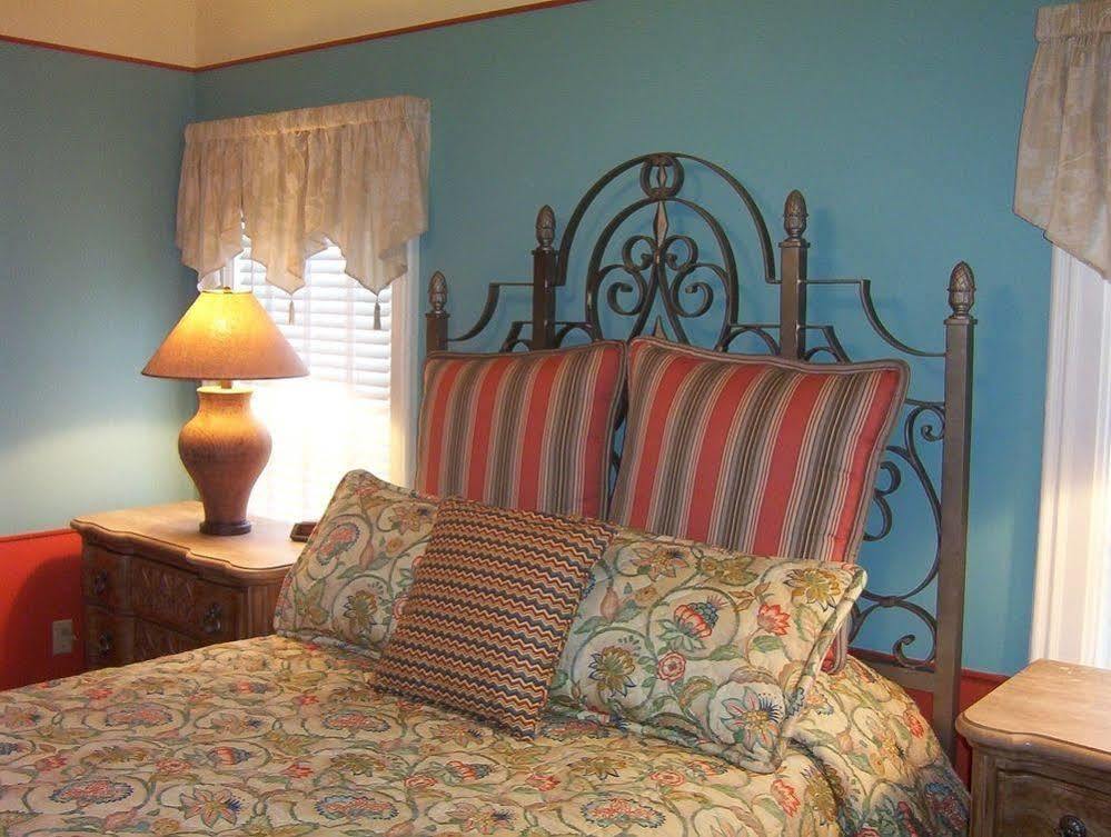 Hidden Garden Cottages & Suites ソーガタック エクステリア 写真