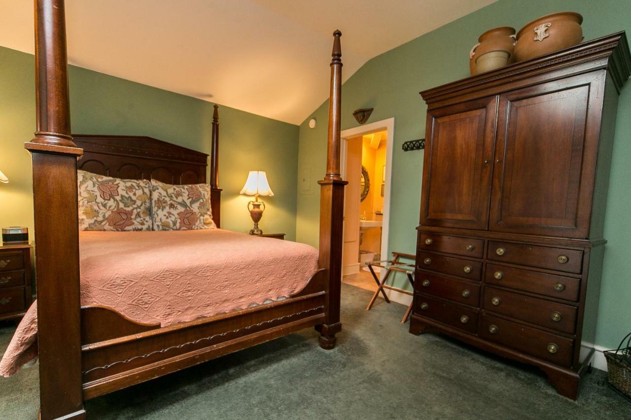 Hidden Garden Cottages & Suites ソーガタック エクステリア 写真